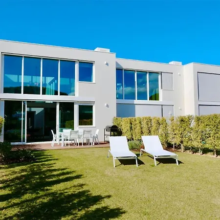 Emilia - Clever Details , Vilamoura, Sleeps 6, Luxury, Walking Distance فيلامورا
