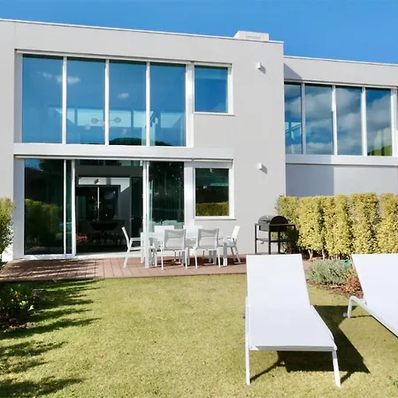 Emilia - Clever Details , Vilamoura, Sleeps 6, Luxury, Walking Distance فيلة *