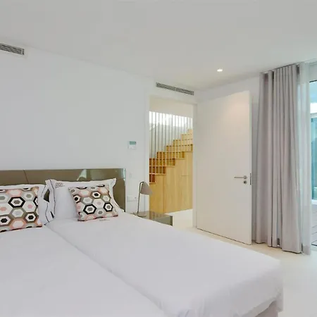 Villa Emilia - Clever Details , Vilamoura, Sleeps 6, Luxury, Walking Distance